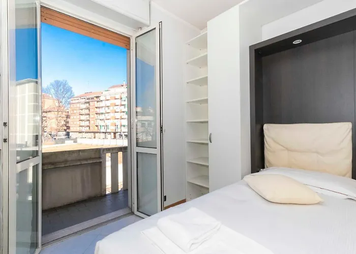 Mirafiori Balcony Apartment